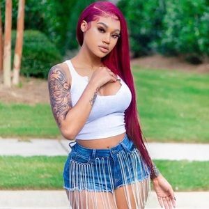 Meet your Posher, Kim